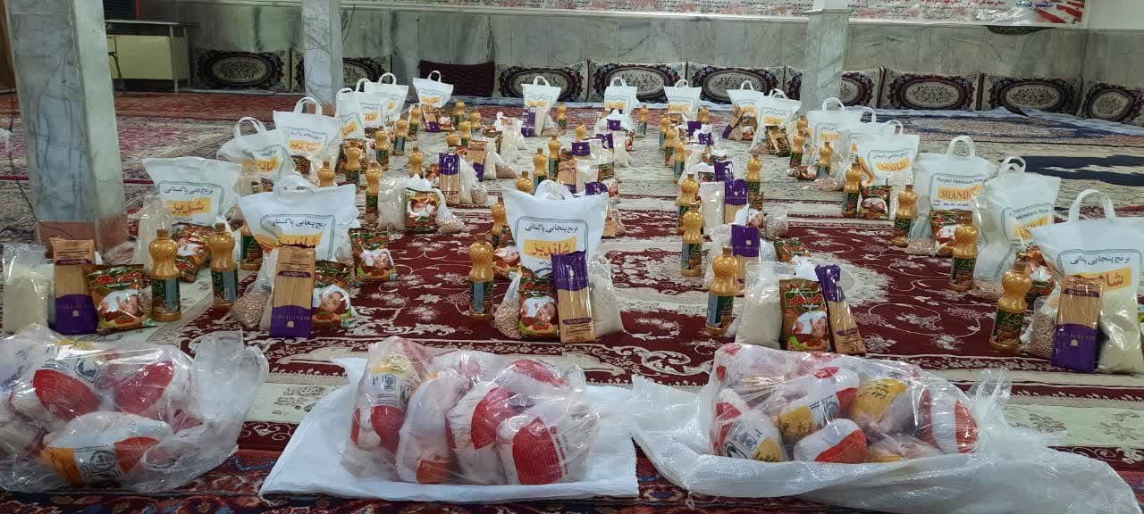 ۶۰۰ بسته بهداشتی و ۵۰۰ بسته ماکارانی بین مددجویان طرقبه و شاندیز توزیع شد